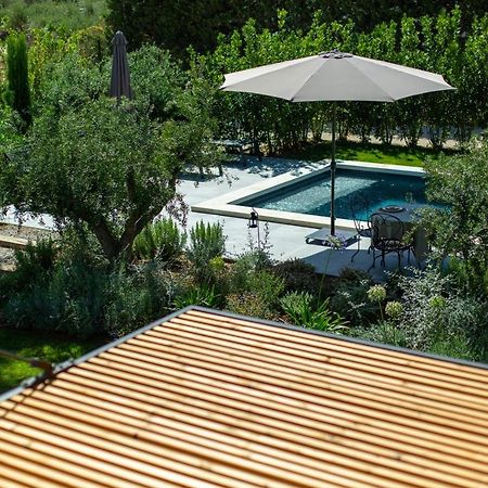 Le Mas Des Fees Hotel Eygalieres  Exterior photo