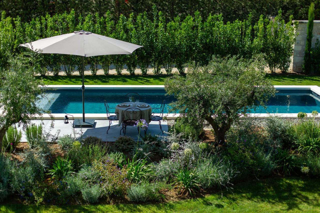 Le Mas Des Fees Hotel Eygalieres  Exterior photo