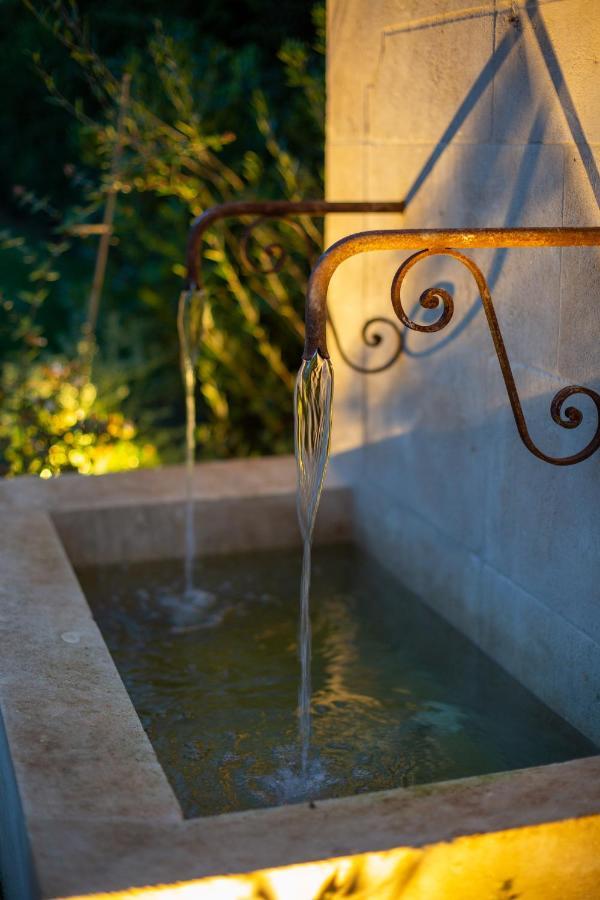 Le Mas Des Fees Hotel Eygalieres  Exterior photo