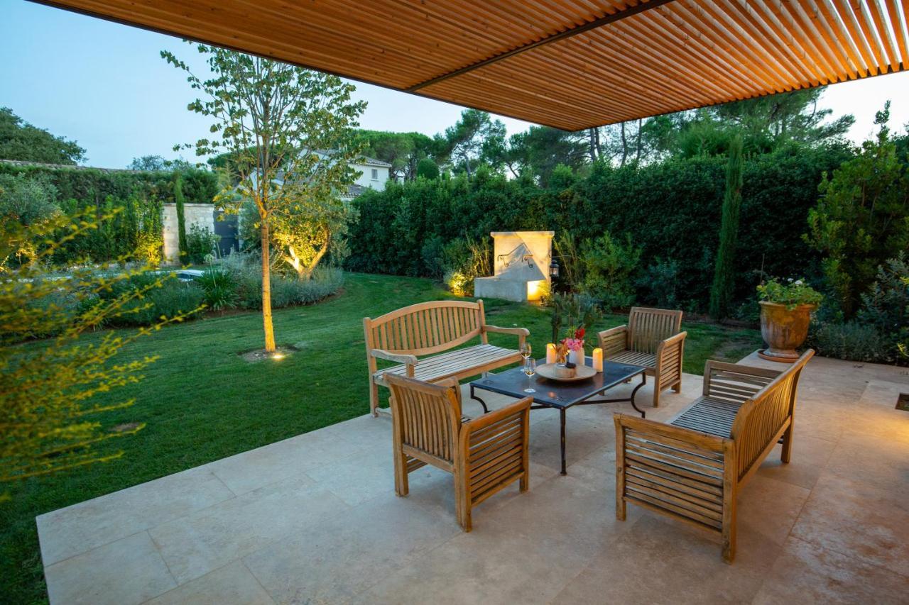 Le Mas Des Fees Hotel Eygalieres  Exterior photo