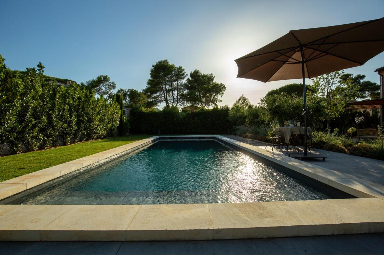 Le Mas Des Fees Hotel Eygalieres  Exterior photo
